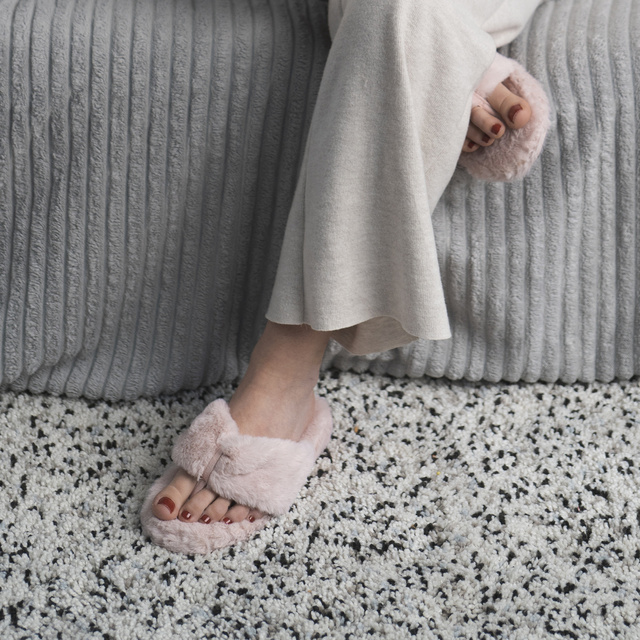 Dámské pantofle SOXO | Kožešina s tvrdou TPR podrážkou | Růžové žabky