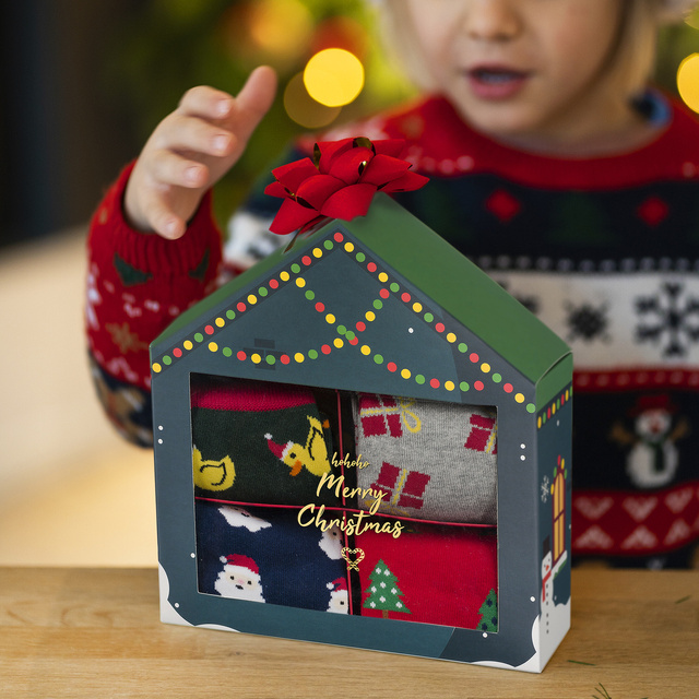 Sada 4x Barevné pánské ponožky SOXO GOOD STUFF Veselé Vánoce Vánoční dárek pro něj