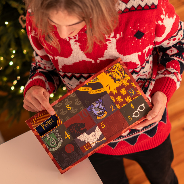 Adventní kalendář s Ponožkami Harry Potter 6-pack