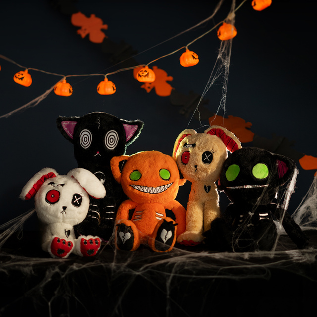 Maskot Gus Fink černá kočka HypnoCat Plushie Pal