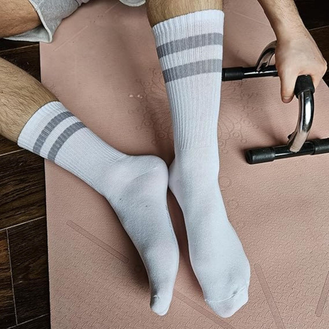 Sada 3x Barevné pánské ponožky SOXO zábavné sportovní