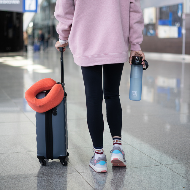 MOMO WAY láhev na vodu šedá | nápad na dárek | Bez BPA | Tritan