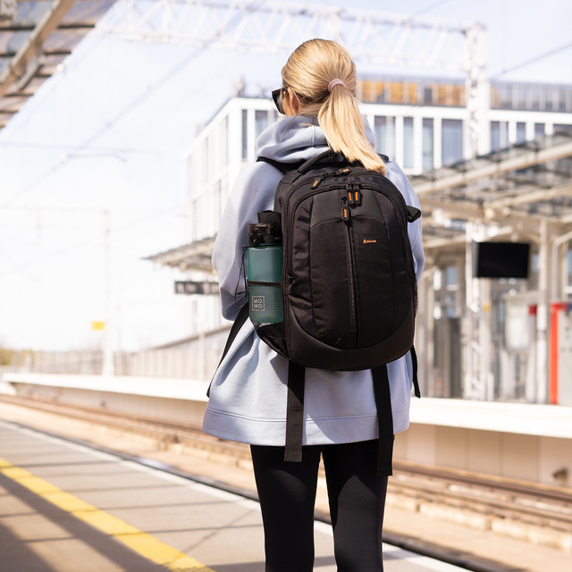 MOMO WAY láhev na vodu zelená | odolná a praktická | Bez BPA | Tritan