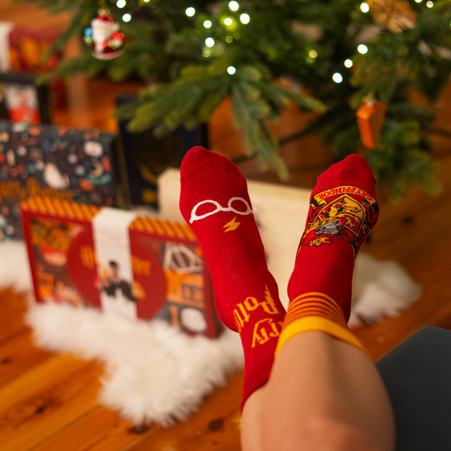 Adventní kalendář s Ponožkami Harry Potter 6-pack
