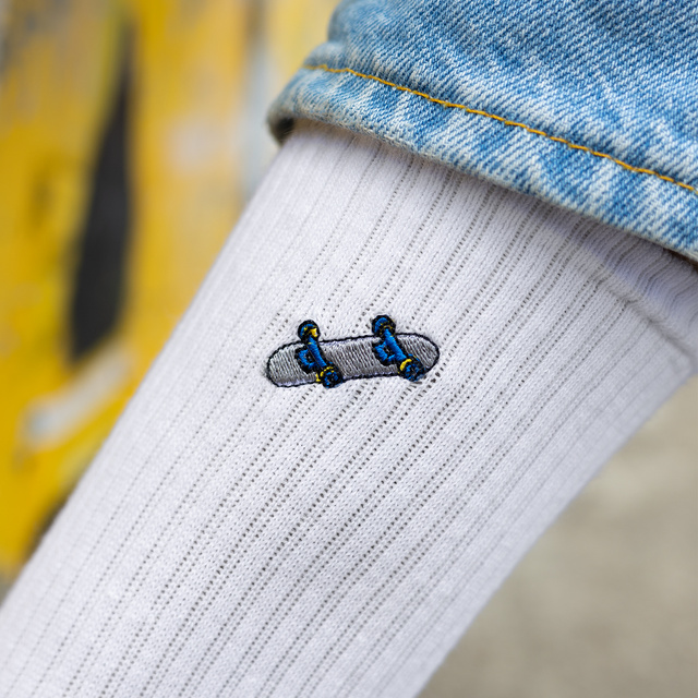 SOXO bílé pánské ponožky s výšivkou - 5 párů