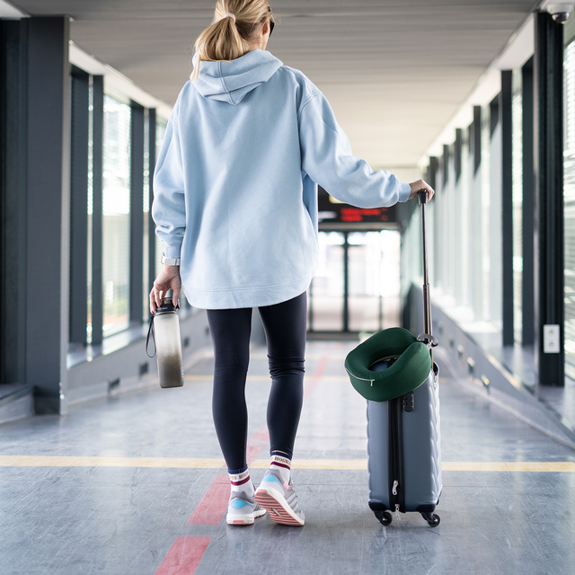 MOMO WAY láhev na vodu šedá a černá | nápad na dárek | Bez BPA | Tritan