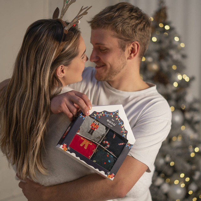 Sada 4x Barevné pánské ponožky SOXO GOOD STUFF veselé Vánoce dárek | dar pro Něho